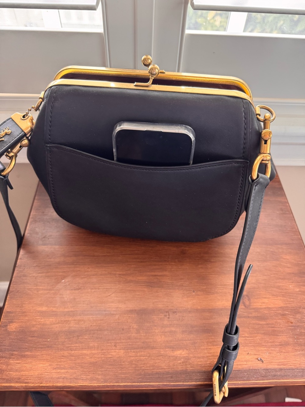 Coach Black Leather Kiss-Lock Shoulder Bag - 42” strap - Picture 6 of 7